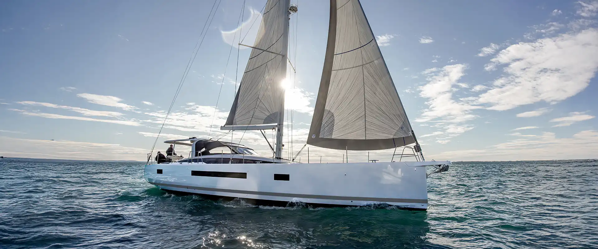Jeanneau Yacht 65 photo