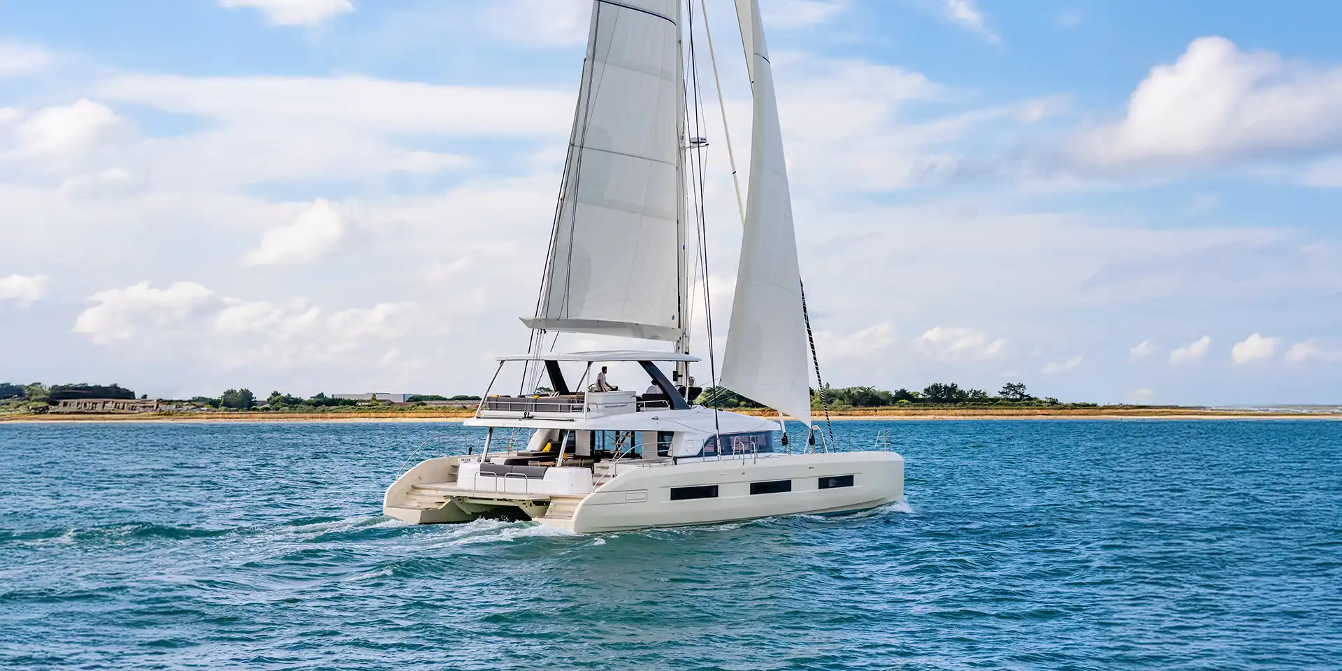 Lagoon 65 photo
